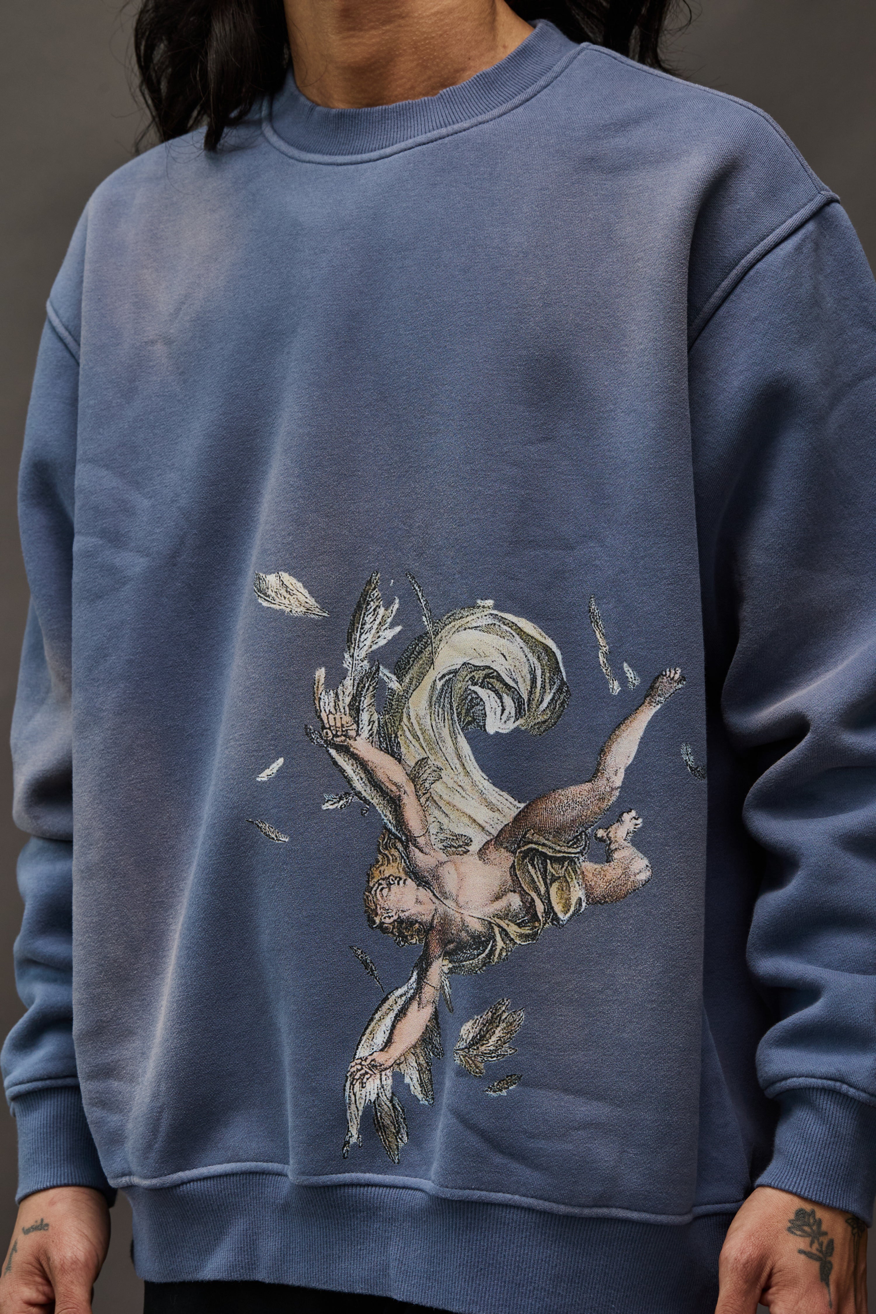 ICARUS CREWNECK