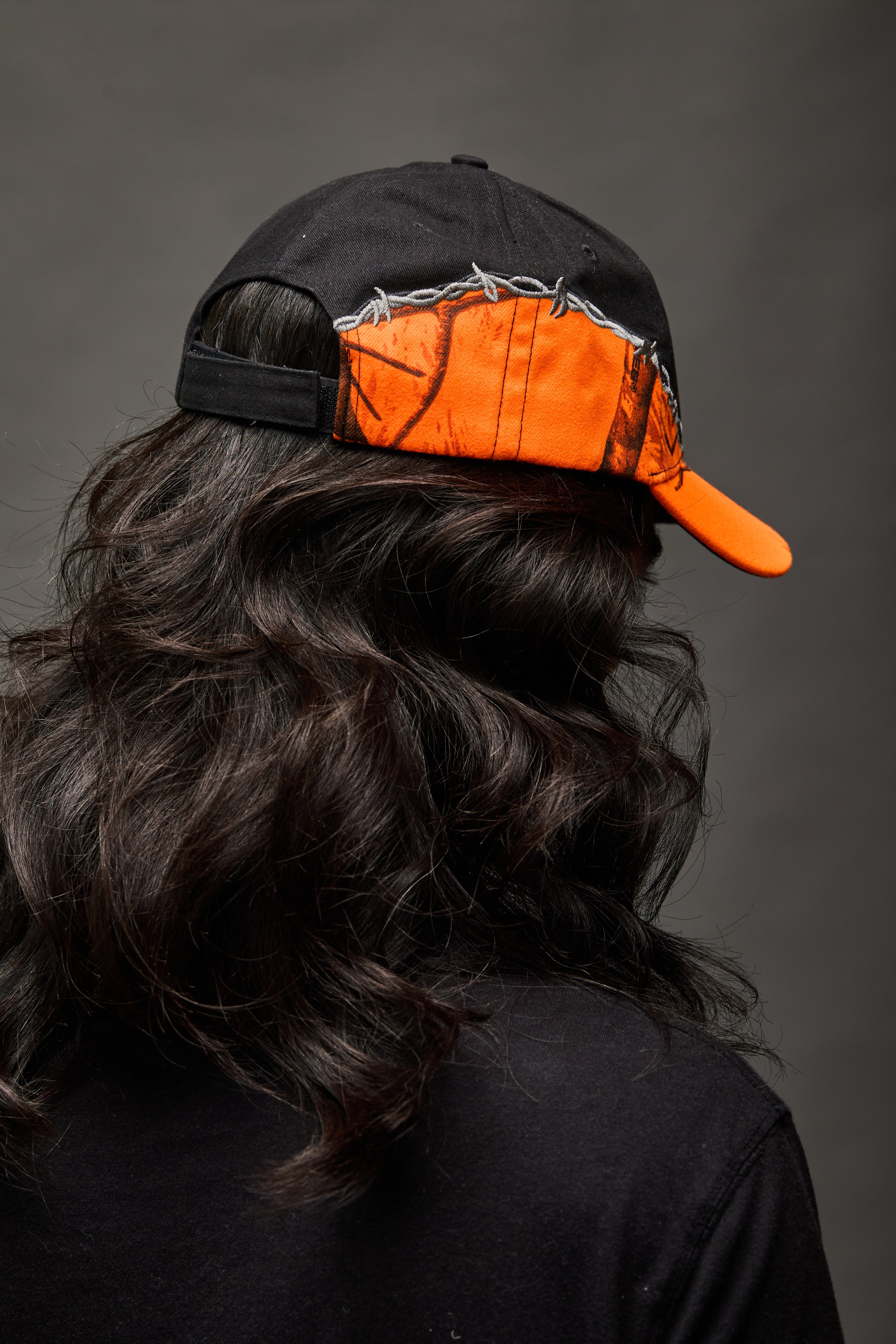 REALTREE x COLA: BARBED WIRE