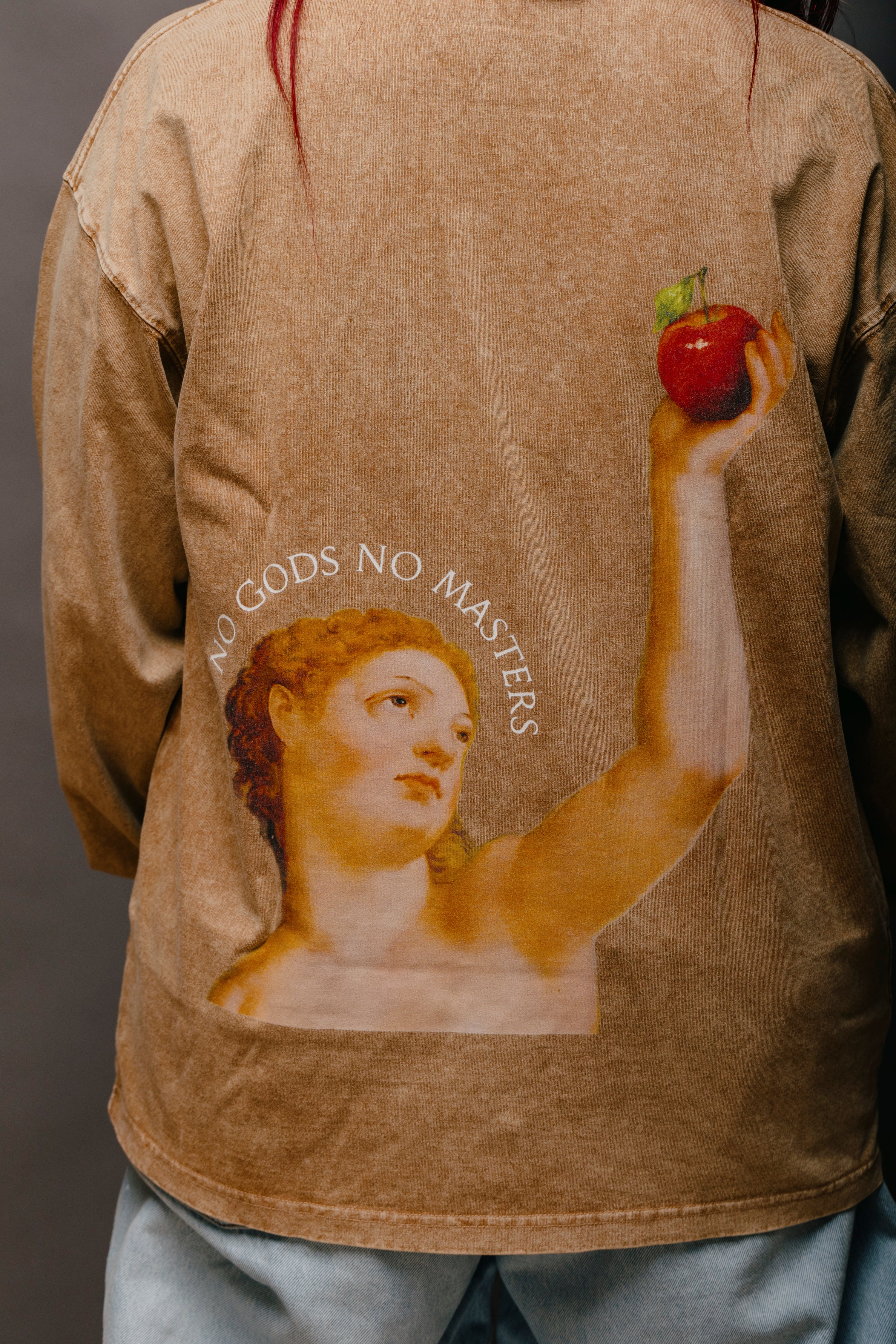 APPLE LONGSLEEVE: ACID WASH