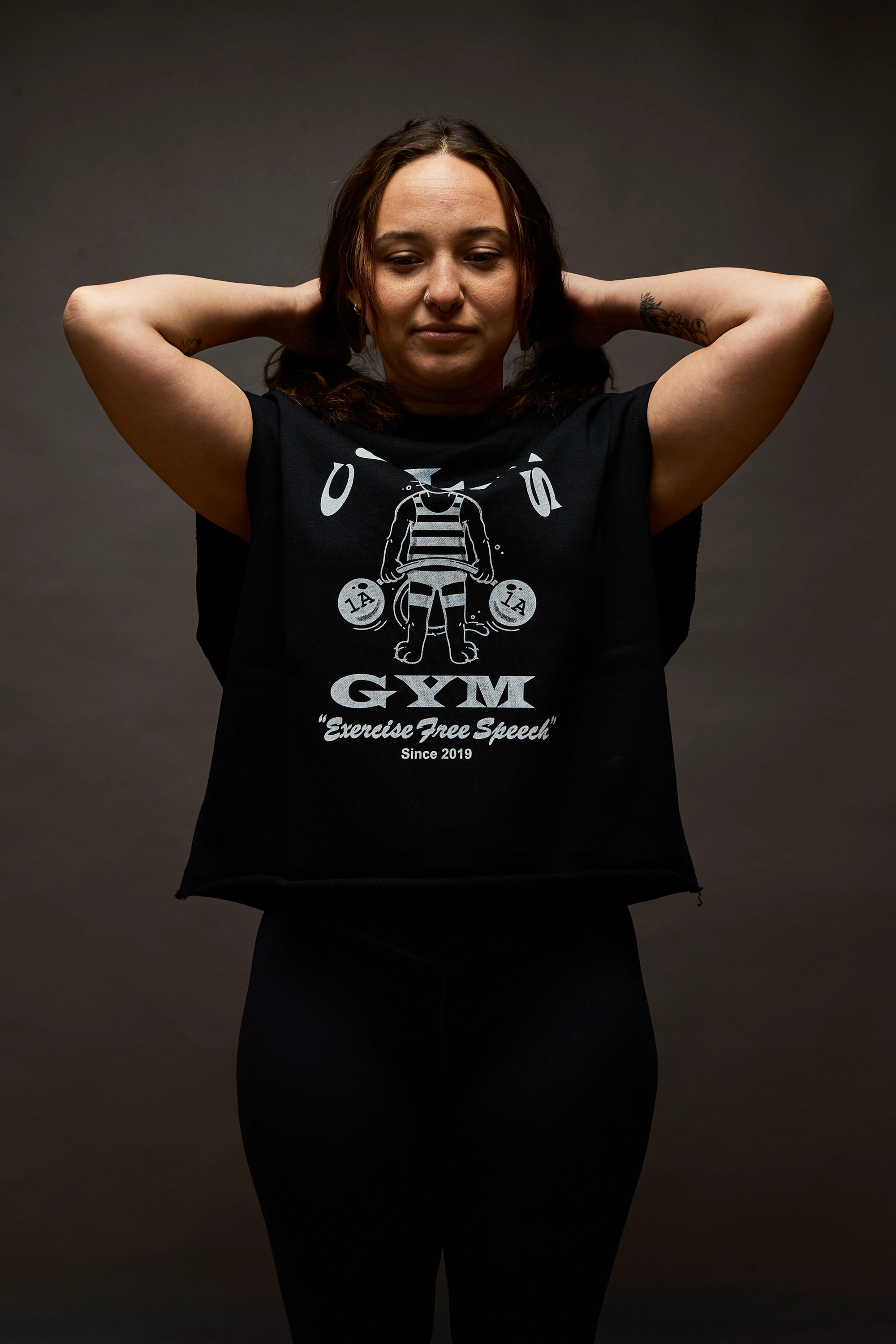COLA'S GYM CROP MUSCLE TEE